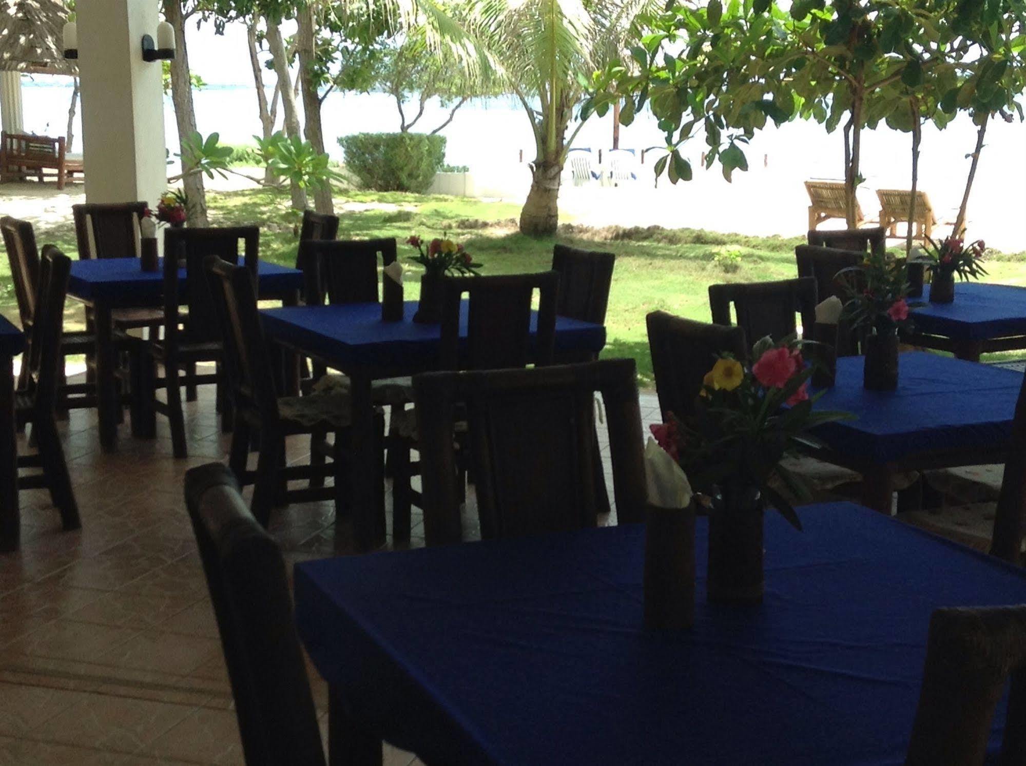 Talima Beach Villas & Dive Resort Cebu Esterno foto