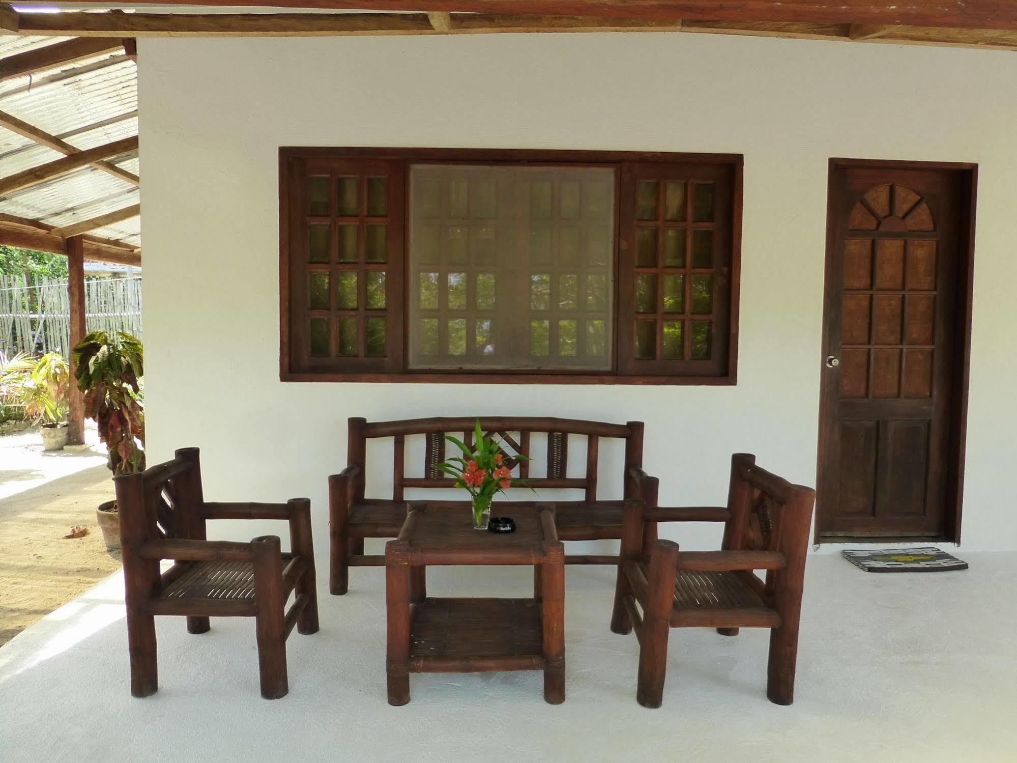 Talima Beach Villas & Dive Resort Cebu Esterno foto