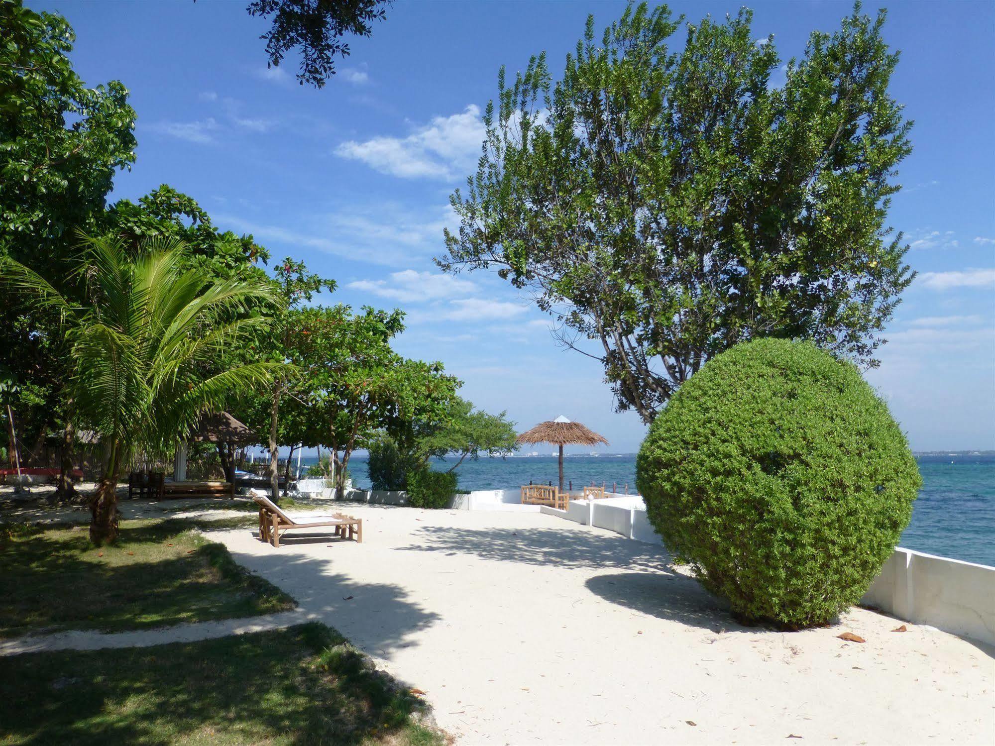 Talima Beach Villas & Dive Resort Cebu Esterno foto
